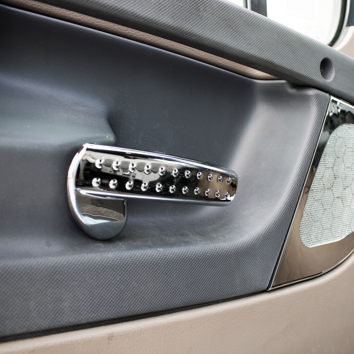 Chrome Interior Door Handle Cover For 2008-2017 Freightliner Cascadia - Driver