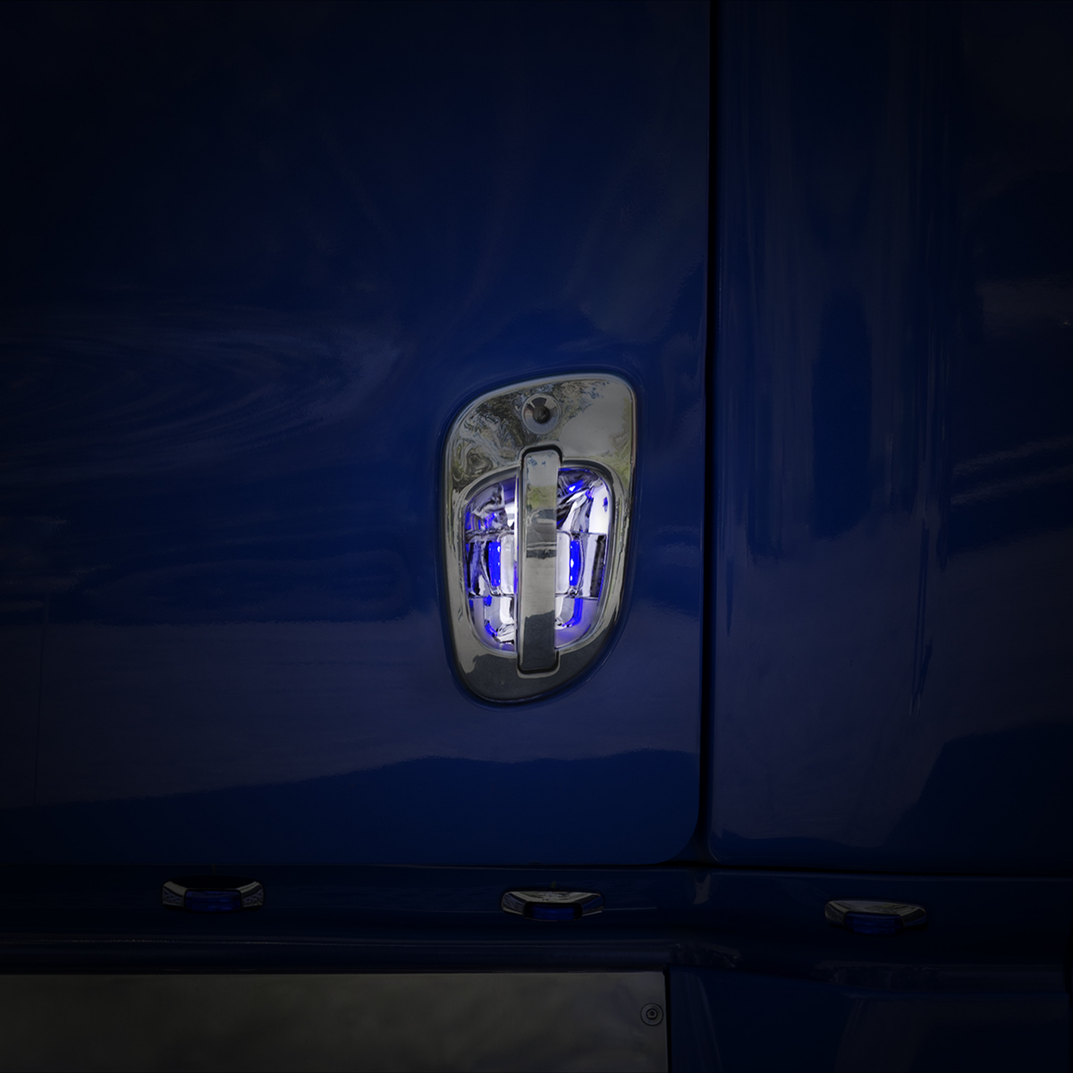 6 Blue LED Chrome Door Handle Cover for Freightliner - Driver