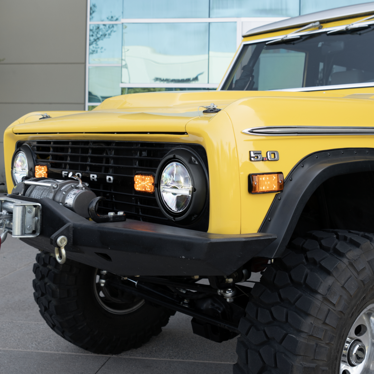 Headlight Bezel With Notches For 1971-1977 Ford Bronco-Black