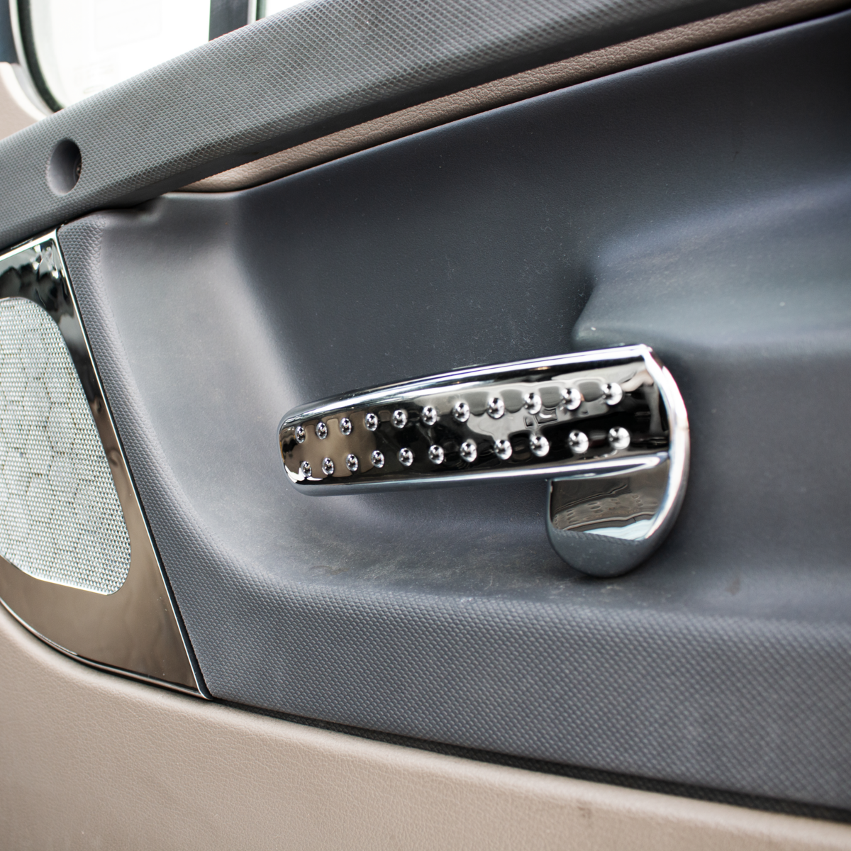 Chrome Interior Door Handle Cover For 2008-2017 Freightliner Cascadia - Passenger