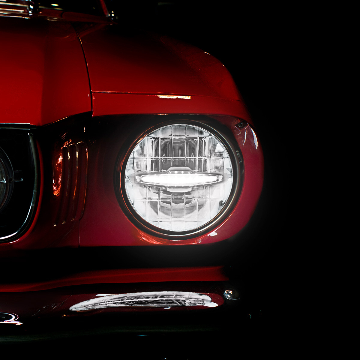 ULTRALIT - 3 High Power LED 7" Headlight With 10 White LED Position Light