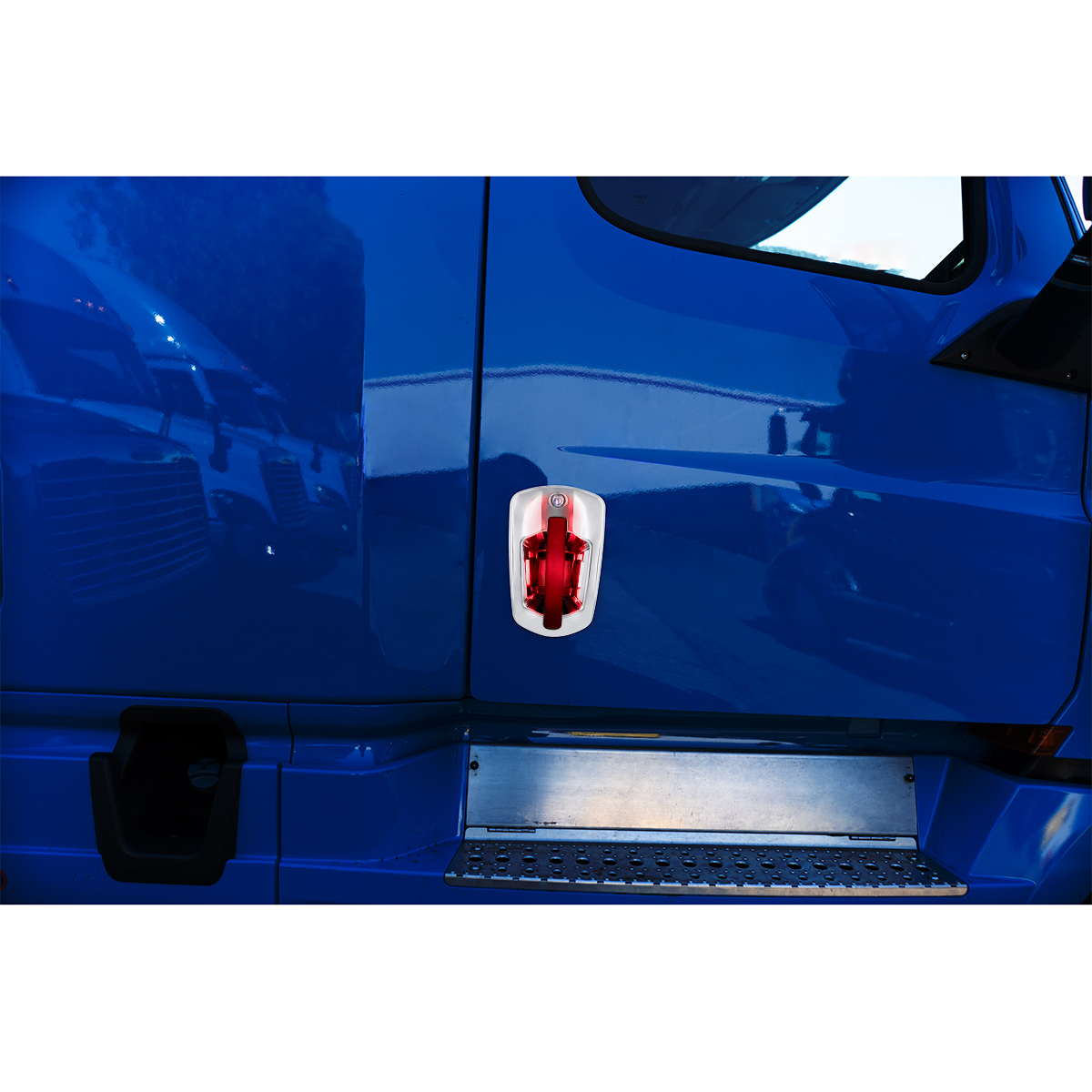 6 LED Chrome Door Handle Cover For 2018-2026 Freightliner Cascadia - Passenger, Red LED