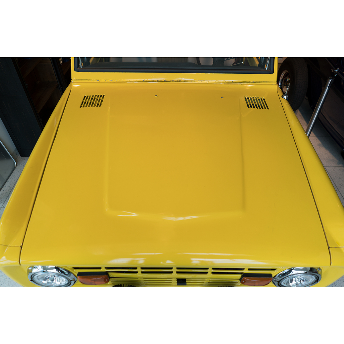 Hood With Washer Holes & Vents For 1966-1977 Ford Bronco
