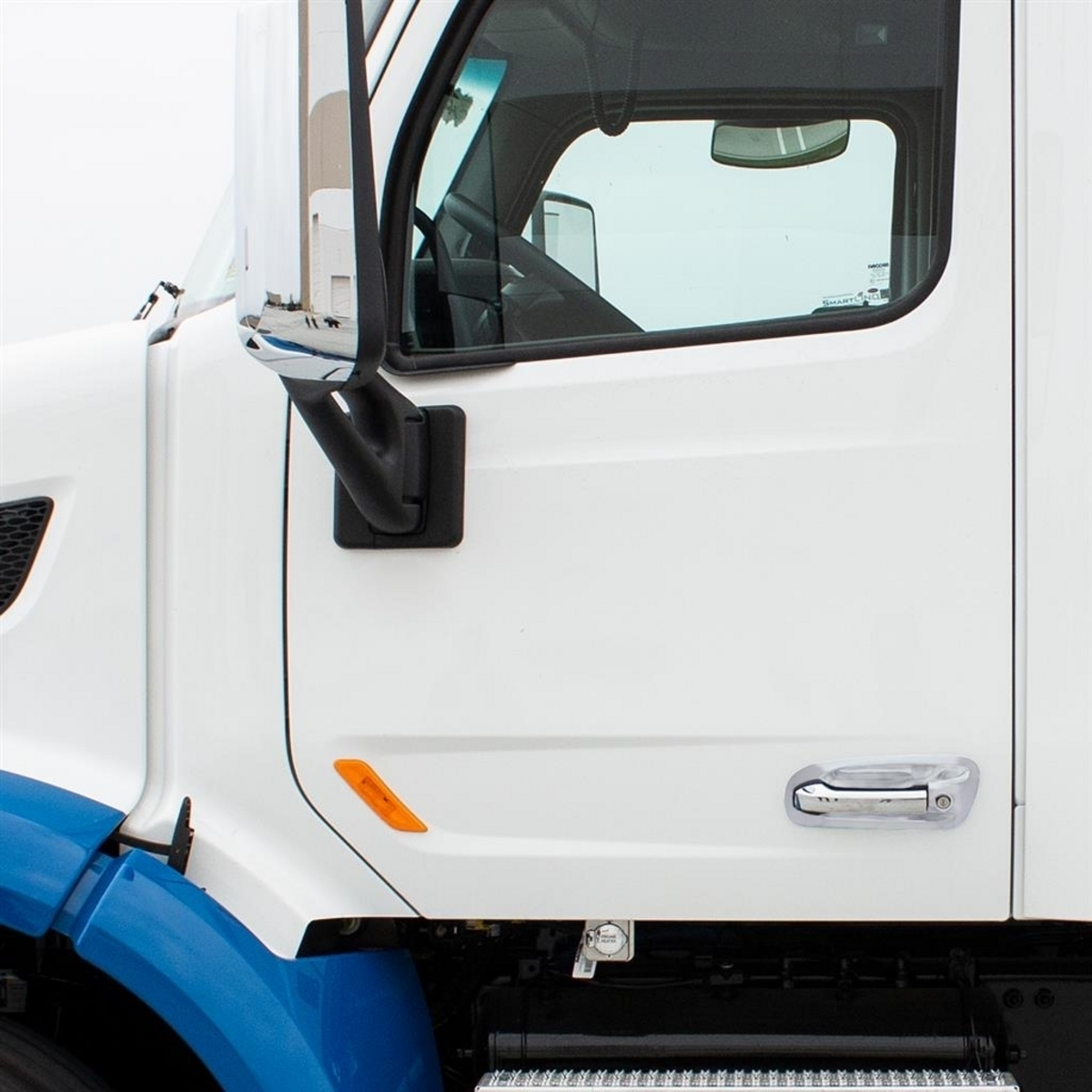 Chrome Door Handle Cover For Peterbilt 579 (2013-2021) & 567 (2015-2019) - Driver and Passenger (2pcs)