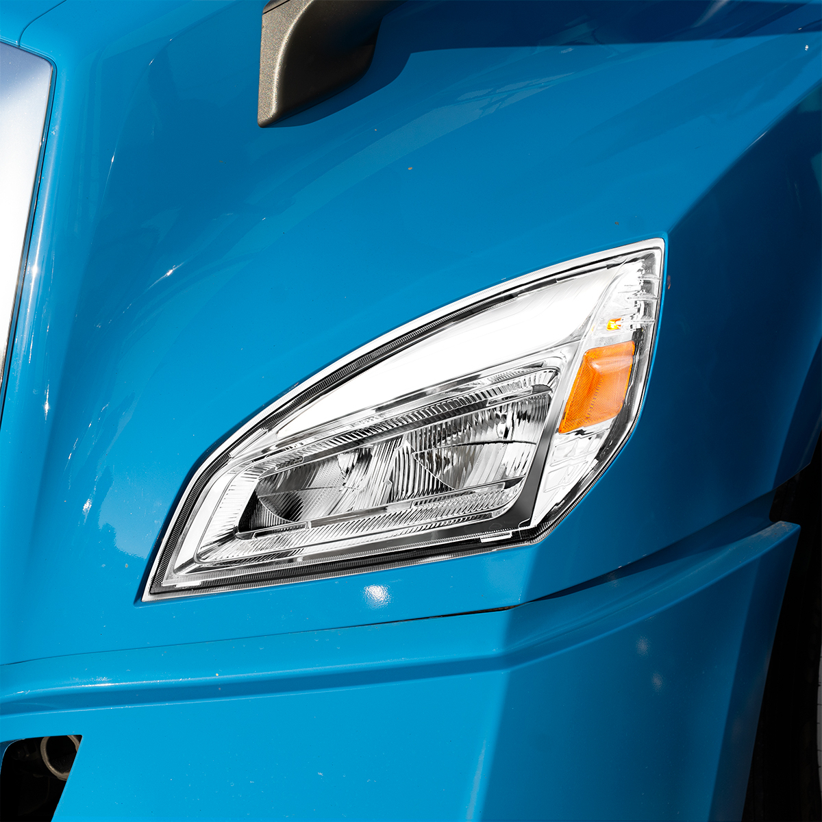 High Power Chrome LED Headlight For 2018-2024 Freightliner Cascadia-Driver and Passenger (2pcs)