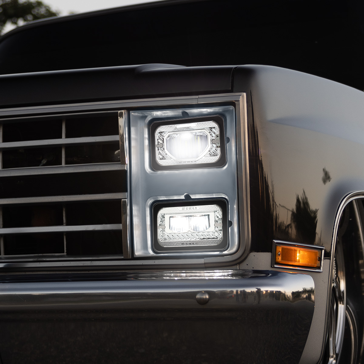 ULTRALIT - Heated 4" X 6" LED Headlight With Glass Lens & Aluminum Housing - Low Beam - Chrome