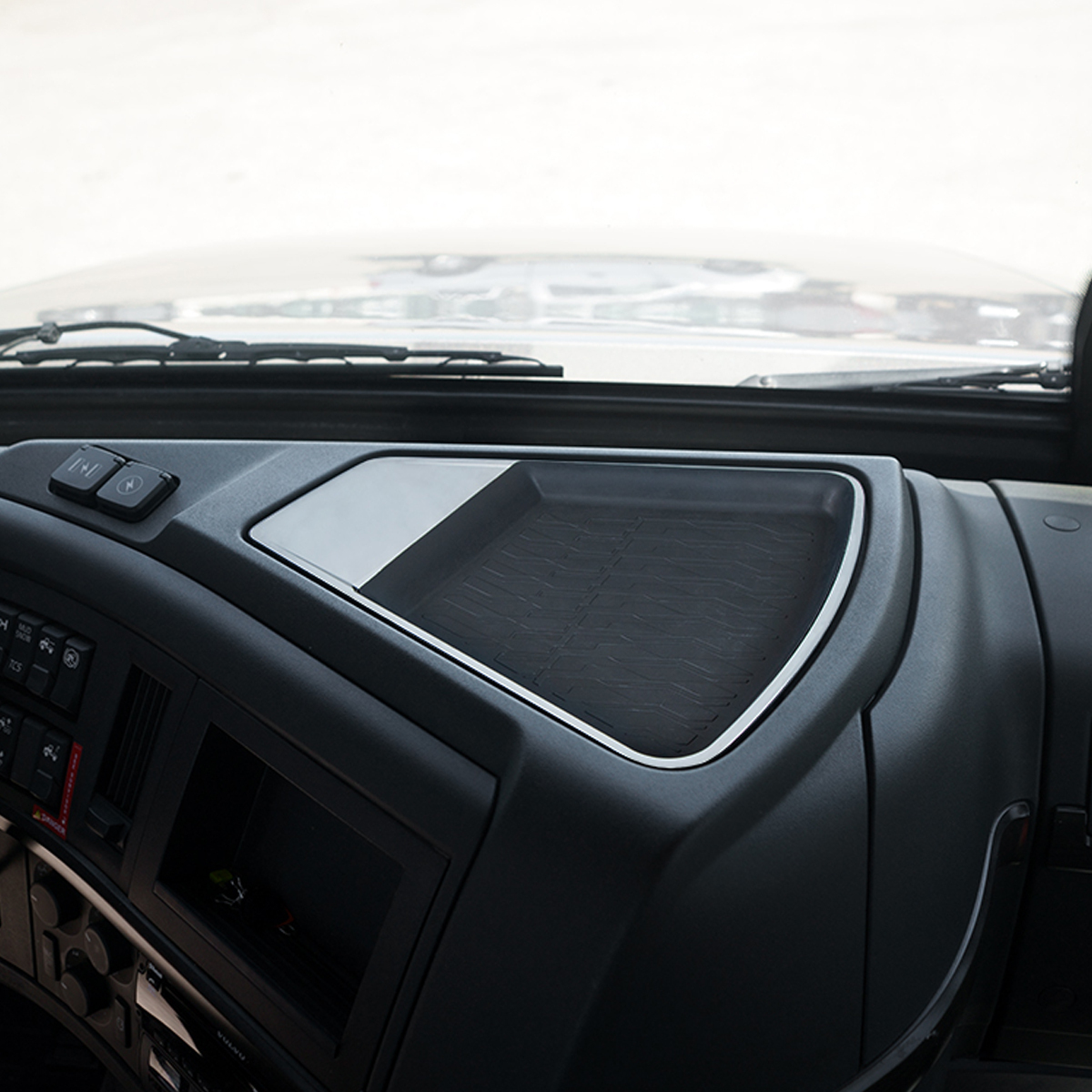 Chrome Plastic Dash Top Tray For 2018-2024 Volvo VNL